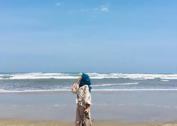 foto pantai bagedur banten